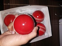 Pelotas de Cricket de Cuero Rosa de Alta Calidad y Durabilidad, 5.5oz, para Partidos ODI/T-20, con Logotipo Personalizado Profesional, 72-74