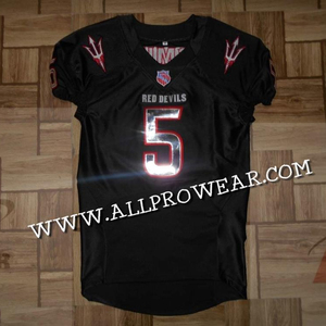 Ensembles d'uniformes de football américain avec sergé personnalisé et vêtements de sport sublimés Uniformes de football d'été à manches courtes - Product Image 1