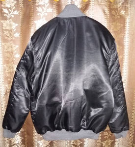 Vestes en satin brodées et personnalisées, vestes change de couleur noire en satin, vente en gros - Product Image 3