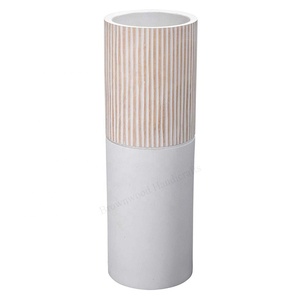 Design élégant Vase décoratif en bois de manguier Vase à fleurs fantaisie fait à la main et cadeaux Utiliser un vase au prix de gros Approvisionnement direct en usine - Product Image 1