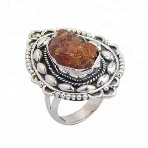 Desain Fantabulous buatan tangan 925 perak murni <span class=keywords><strong>Garnet</strong></span> cincin batu permata kasar keabadian Vermeil cincin baik perhiasan pemasok