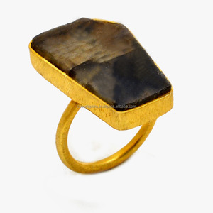 Bague classique en argent sterling 925 plaqué or avec serti clos et pierre précieuse labradorite, unisexe, pour mariage et anniversaire - Product Image 1