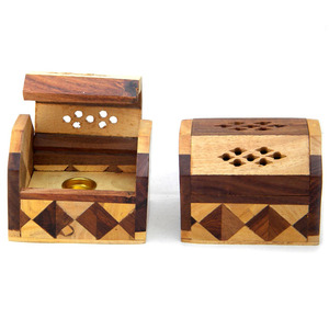 Boîte à encens en bois naturel de luxe, design contemporain pour encens en bois parfumé, cône d'encens en résine, brûleur d'encens, porte-encens en bois sculpté - Product Image 1