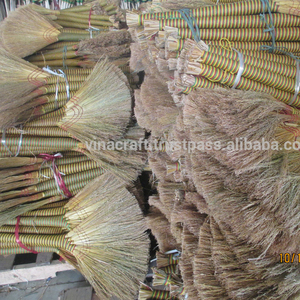 Escoba de Paja al por Mayor con Mango Colorido - Product Image 6