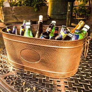 Cubeta de Metal Grande Galvanizada en Cobre Antiguo para Bebidas, Cubitera Curva con Soporte, Accesorios de Bar para Año Nuevo - Product Image 2