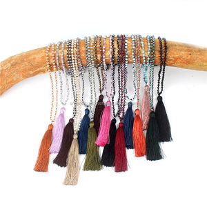   Collar Bohemio Hecho a Mano con Colgante de Borlas y Cuentas para la Felicidad - Product Image 1