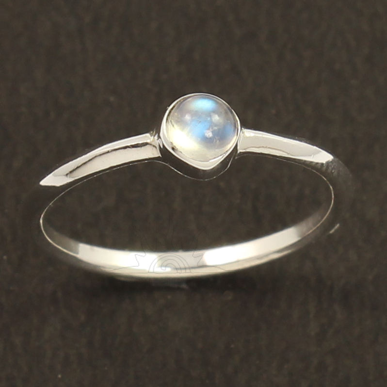 Piedra lunar del arco iris