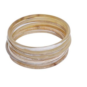 Bracelet en corne de buffle 100% naturel, poli, fait à la main, de la meilleure qualité, bracelet en corne de buffle solide, meilleur cadeau pour les filles, vente chaude - Product Image 2