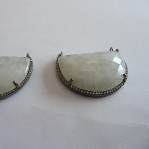 Arco Iris piedra lunar forma de media luna colgante fino joyería de moda con pavé diamante CZ ajuste rodio chapado en oro para fiestas - Product Image 1