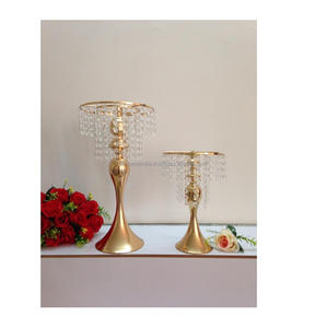 Candélabres abordables à vendre Designs élégants à bas prix parfaits pour les mariages, les événements et la décoration intérieure élégante - Product Image 2
