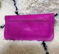 Dompet Kulit Model Amplop Maroko Bergaya dengan Penutup Hook Loop Anti Maling, Panjang, untuk Wanita, Motif Geometris Tradisional