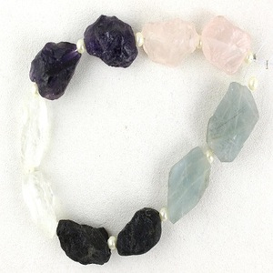 Pierres précieuses multiples naturelles de forme irrégulière rugueuse de grande taille, perceuse supérieure non traitée, fabrication de bijoux faits à la main bruts - Product Image 1