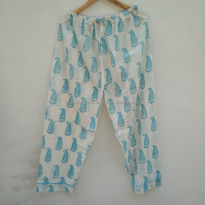 Conjunto de Pijama de Tela con Estampado de Bloques Personalizado de Alta Calidad, Camisa con Cierre de Botones y Pantalón con Cintura Elástica, Ropa de Dormir Cómoda para Mujer - Product Image 2