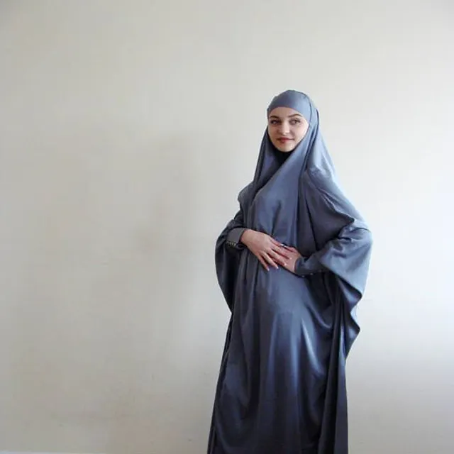 Khám phá các thiết kế jilbab phong cách mới nhất 2023 cho phụ nữ Hồi giáo khiêm tốn lựa chọn thanh lịch, hiện đại và hợp thời trang cho thời trang hàng ngày