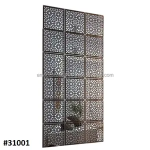 Enrejado Decorativo de Jardín con Diseño de Hojas Vintage - Product Image 1