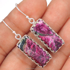 Nouvelles dernières boucles d'oreilles en argent sterling 925 boucles d'oreilles pendantes en pierres précieuses eudialytes naturelles pour fournisseur en gros - Product Image 1