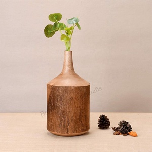 Hermoso florero de madera maciza hecho a mano decoración de oficina en casa de alta calidad para suministro de compradores a granel - Product Image 6