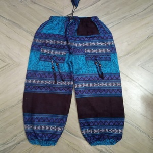 Nouveaux pyjamas/pantalons imprimés en laine acrylique pour dames pour la mode hivernale Fournisseur en gros de l'Inde - Product Image 3