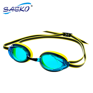 แว่นตาว่ายน้ำ SAEKO สีดำ-เขียว ป้องกันฝ้า ป้องกันรังสียูวี ได้รับการรับรองมาตรฐาน CE สายรัดศีรษะซิลิโคน พร้อมกล่องใส่ รุ่น KA25 สำหรับผู้ใหญ่ - Product Image 3