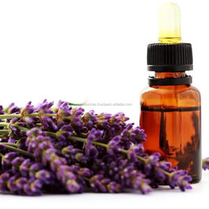 น้ำมันหอมระเหยลาเวนเดอร์บริสุทธิ์ 100% คุณภาพพรีเมียม ผลิตด้วยกระบวนการกลั่นด้วยไอน้ำ ช่วยชะลอวัยและฟื้นฟูผิว ผลิตภัณฑ์ OEM/ODM - Product Image 4