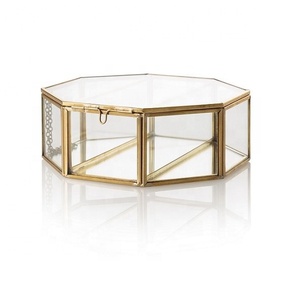 Magnifique boîte à bijoux en verre cristal moderne de luxe, design gravé, taille et couleur personnalisables, pour la décoration de la maison, artisanat de haute qualité - Product Image 5