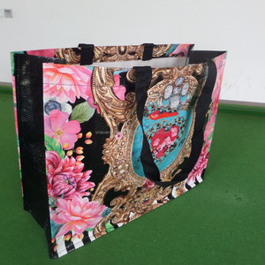 Bolsa de Compras de PP Tejido, Color Personalizado, Construcción Tubular, Asas de Cinta de PP, Hecho en Vietnam - Product Image 4