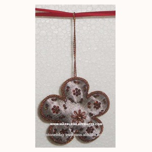 เครื่องประดับตกแต่งคริสต์มาสแบบแขวน ปักมือลายซารี - Product Image 1