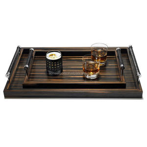 Elegante bandeja de madera para servir con asas dobles Bandeja elegante para bebidas y aperitivos Decoración moderna para el hogar - Product Image 2