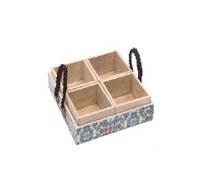 Bandeja cuadrada de madera con Mango coloums, fabricante al por mayor, venta directa de fábrica - Product Image 1