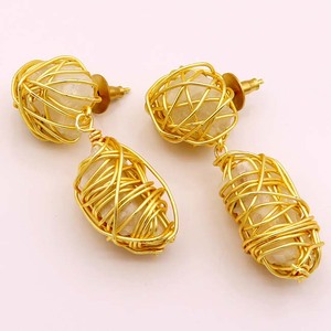 Boucles d'oreilles en laiton faites à la main avec 2 pierres semi-précieuses piège à fil long pour mariages fêtes et cadeaux pour perles - Product Image 1
