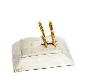 Boucles d'oreilles créoles ouvertes torsadées plaquées or en argent sterling 925 | Design unique en argent fait à la main pour les femmes - Product Image 6