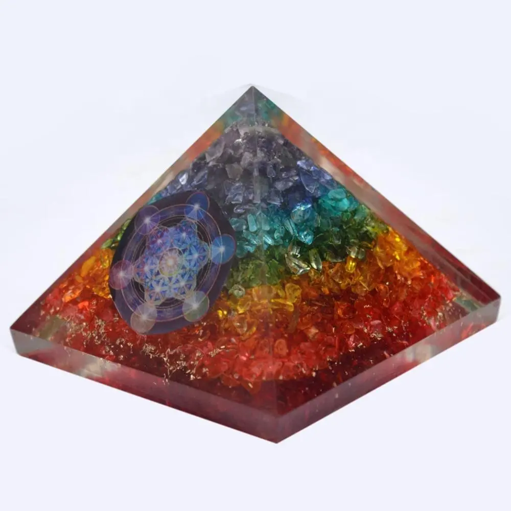 Bảy Chakra orgone kim tự tháp với rõ ràng thạch anh bút chì điểm cho EMF bảo vệ orgonite kim tự tháp cho bán buôn