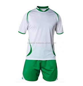 Camiseta de fútbol de manga corta con cuello redondo de poliéster de verano de alta calidad, logotipos privados personalizados, uniforme de fútbol al por mayor - Product Image 1