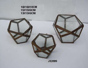 Boîte à bijoux en laiton antique Boîte en verre de nouveauté avec forme de diamant géométrique et raccords en laiton - Product Image 2