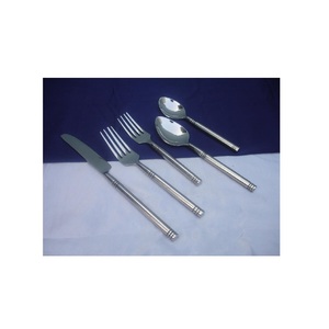 Ensemble de couverts en laiton décoratif moderne de qualité supérieure, ensemble de couverts lestés, ensemble de couverts de luxe pour la maison et la cuisine - Product Image 3