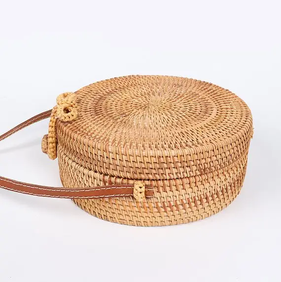 Hot sale trendy 2019 basic rattan round bag indonesia wholesale leather products online