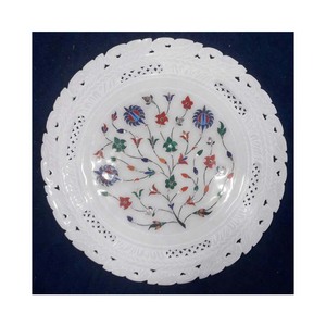 Plaque verte en marbre blanc, fait à la main, Design à motif floral - Product Image 1