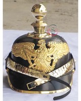 Casque à pointes allemand de style antique, Pickelhaube, en cuir fait main, métal laiton, réplique militaire, noir et or, décoration d'intérieur, objet de collection