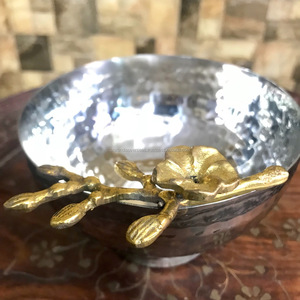 Cuencos de aluminio de lujo Chapado en plata y oro con flor Nuevo diseño de moda Superventas Cuenco de acabado alto - Product Image 3