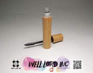 Mascara imperméable en bois cylindrique remplissant une bouteille en verre vide - Product Image 4