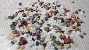 MMArt, piedra agregada pulida de ágata ligera, Chips de mezcla multicolor para acuario, paisajismo, grava, piedra triturada - Product Image 4