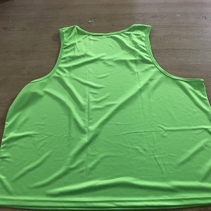 Áo ba lỗ chạy bộ polyester giá rẻ, đặt hàng OEM tùy chỉnh cho nam - Product Image 1