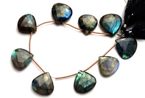 Collier de perles en labradorite naturelle, forme de cœur facetté, effet feu flash - Product Image 2