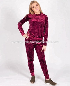 Conjunto Deportivo Ligero y Cómodo para Mujer, Chándal de Terciopelo, Conjunto de Ropa Deportiva Color Mostaza Dorado - Product Image 2