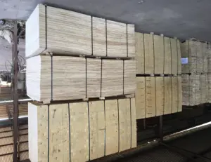 8.5mm 11.5mm Contreplaqué pour la Fabrication De Palettes En Bois Caisses pour L'exportation Fret Fabriqué au Vietnam