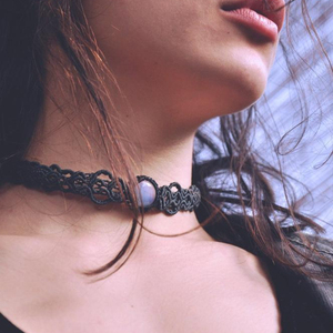 Collier en macramé fait main, magie artisanale - Product Image 1