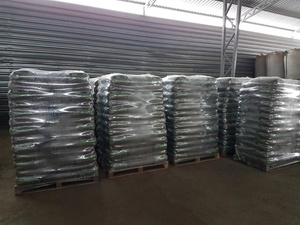 Granulés de paille jaunâtre pour litière de cheval, taille 8 mm, teneur en humidité <13% - Product Image 2