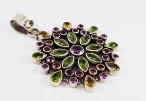 Colgante de plata de ley 925 con piedras multicolor, joyería de calidad superior - Product Image 2