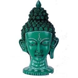 มีสีเขียวขุ่น