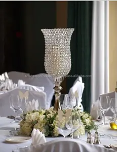 ของตกแต่งโต๊ะงานแต่งงานสุดหรูแบบกำหนดเอง ทำจากโลหะสีเงินวิบวับ ประดับด้วยดอกไม้ประดิษฐ์และเทียน - Product Image 1